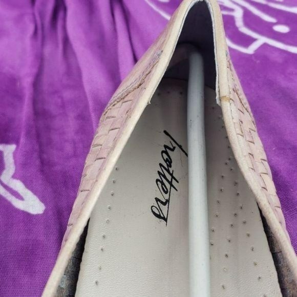 Trotters Beige Leather Upper Slide On Shoes - Picture 7 of 8